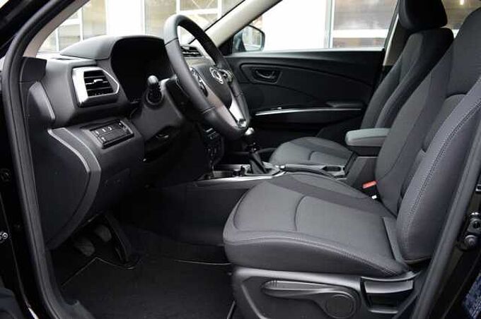 KGM Tivoli 1.5 T-GDI Nomad 6/MT *Cam+PDC+DAB+SH+Navi+LDWS*