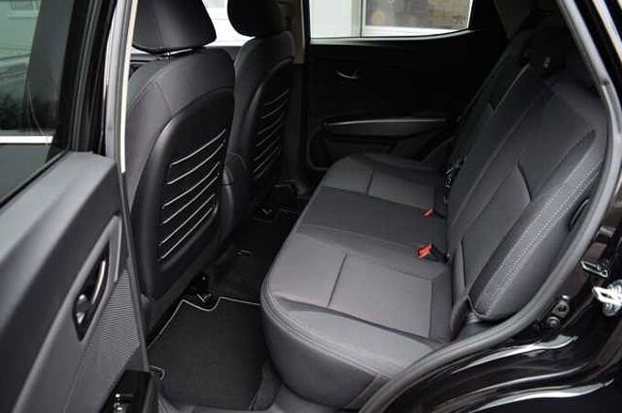 KGM Tivoli 1.5 T-GDI Nomad 6/MT *Cam+PDC+DAB+SH+Navi+LDWS*