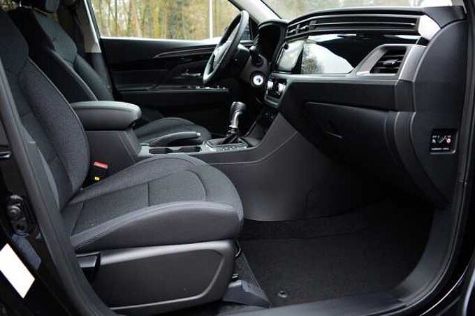 KGM Korando 1.5 T-GDI Nomad 6/MT *Cam+PDC+DAB+SH+Heizung*