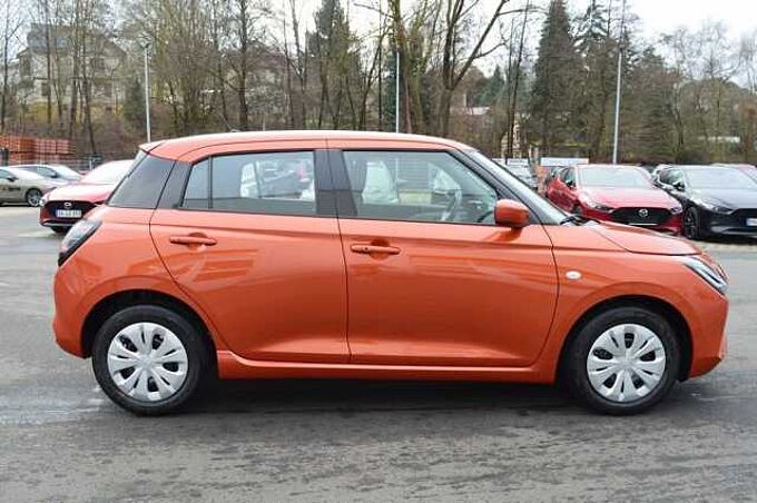 Suzuki Swift 1.2 Club Hybrid *Navi+LED+ACC*