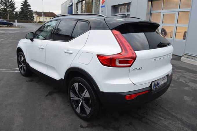 Volvo XC40 P8 AWD Recharge Twin R-Design *Pano+360+H&K* 