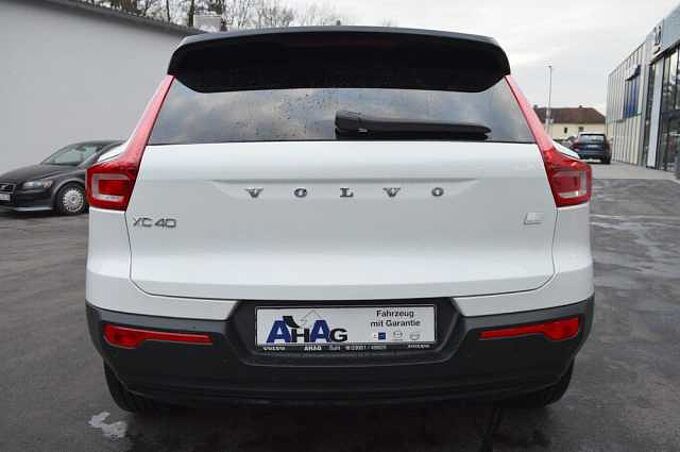 Volvo XC40 P8 AWD Recharge Twin R-Design *Pano+360+H&K* 