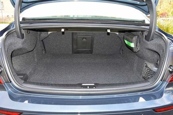 Volvo S60 B4 Plus Dark DCT *Nappa+DAB+3xPDC+Standh.+WR* 