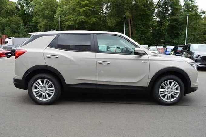 KGM Korando 1.5 T-GDI Nomad 6/AT *Cam+PDC+DAB+SH+Heizung* 