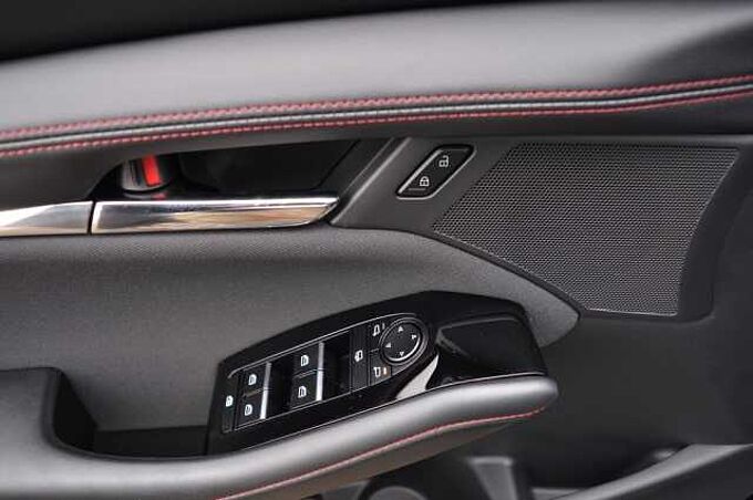 Mazda 3 2.5 e-SKYACTIV-G Drive Homura *Navi+LED+3xPDC* 