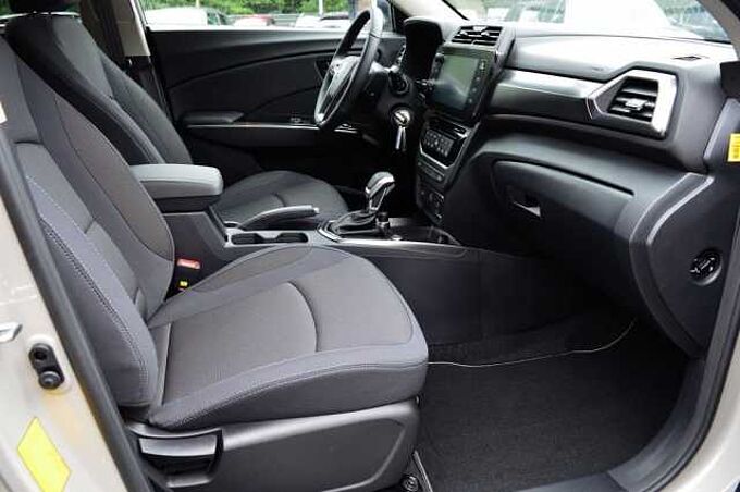 KGM Tivoli 1.5 T-GDI Essential 6/AT *Cam+PDC+DAB+SH+Navi+LDWS* 