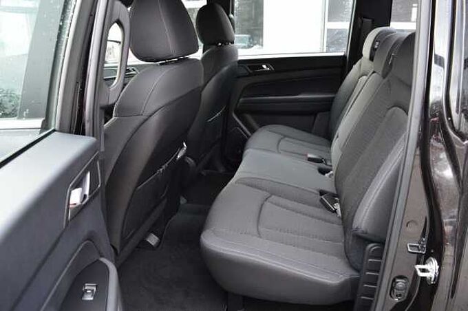 KGM Musso Grand 2.2 e-XDi Core 6/MT AWD *PDC+Cam+DAB+Navi*