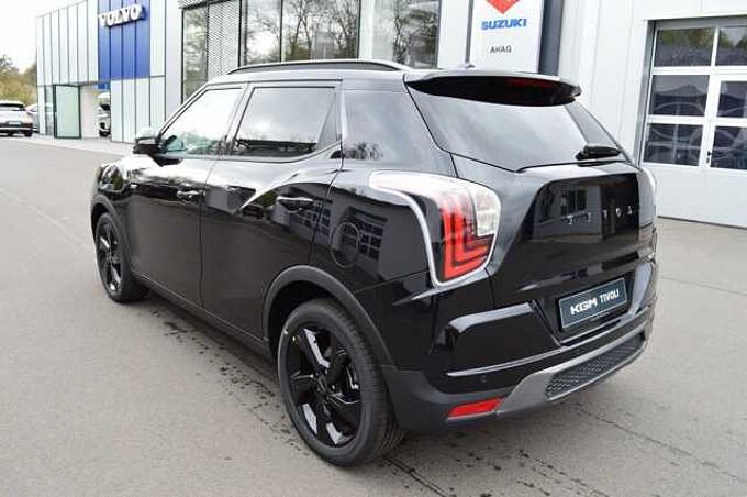 KGM Tivoli 1.5 T-GDI Nomad+ 6/AT AWD *LED+Leder+2xPDC+Cam+SH* 