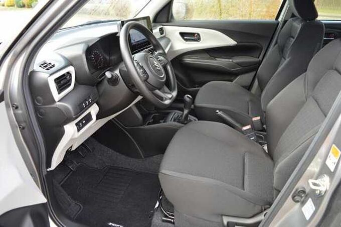 Suzuki Swift 1.2 Club Hybrid *Navi+LED+ACC*