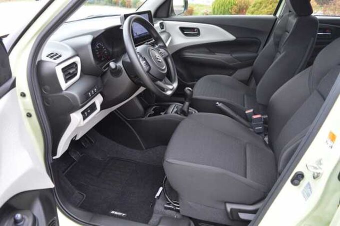 Suzuki Swift 1.2 Club Hybrid *Navi+LED+ACC*