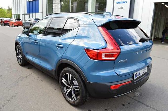 Volvo XC40 B4 AWD Plus Dark DCT *WR+LED+DAB+3xPDC*