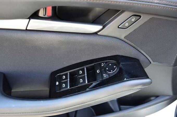 Mazda 3 2.0 e-SKYACTIV-G Prime-Line *WR+LED*