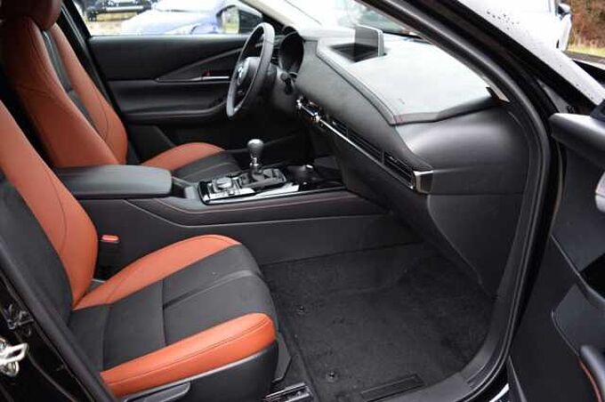 Mazda CX-30 2.0 e-SKYACTIV-X M-Hybrid AWD Nagisa *Voll* 