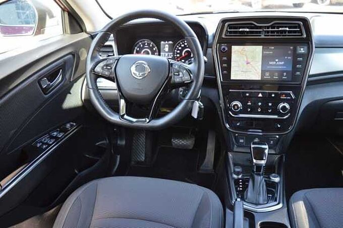 KGM Tivoli Grand 1.5 T-GDI Fizz *8 x Alu+AHK+SH*