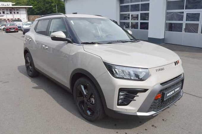 KGM Tivoli 1.5 T-GDI Nomad+ 6/AT *LED+Leder+2xPDC+Cam+SH*
