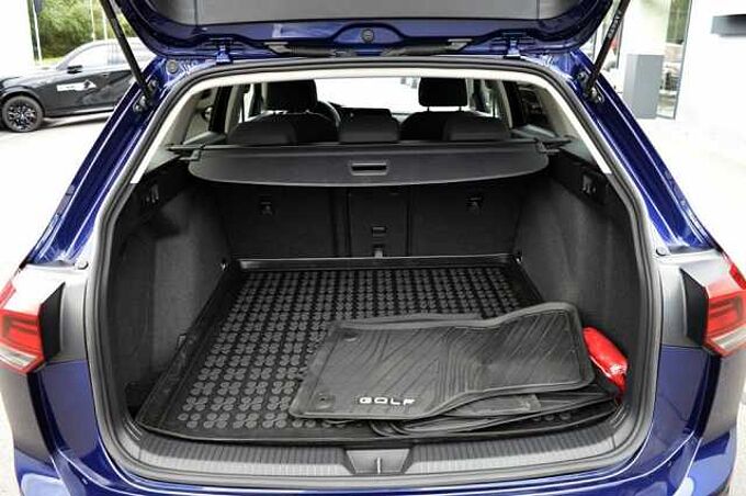 Volkswagen Golf Variant VIII 2.0 TDI Move *AHK+LED+CAM*