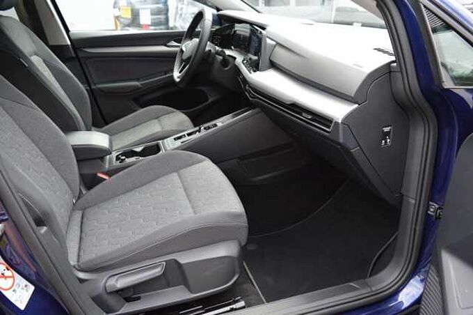 Volkswagen Golf Variant VIII 2.0 TDI Move *AHK+LED+CAM*