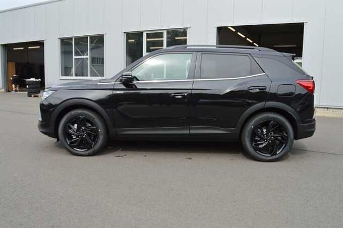 KGM Korando 1.5 T-GDI Nomad+ 6/AT AWD *Leder+LED+CAM* 
