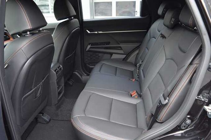 KGM Torres 1.5 T-Gdi Nomad 6/AT AWD *Leder+LED+ACC+SH+3xPDC* 