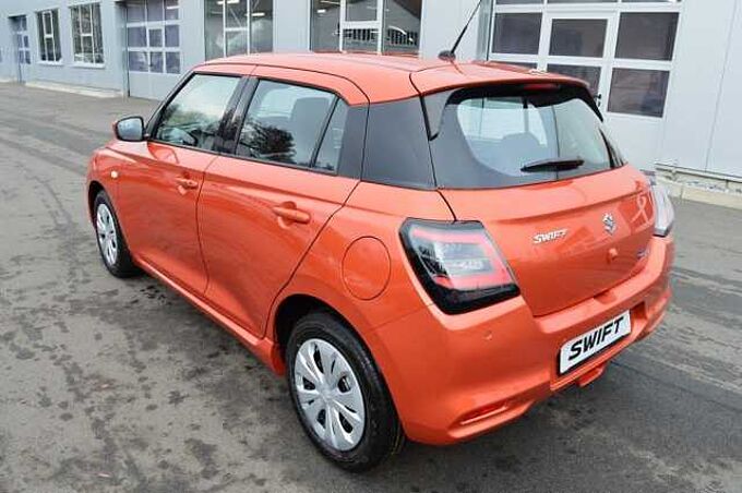 Suzuki Swift 1.2 Club Hybrid *Navi+LED+ACC*