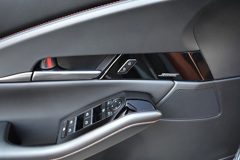 Mazda CX-30 2.0 e-SKYACTIV-X M-Hybrid Nagisa *Leder+LED*