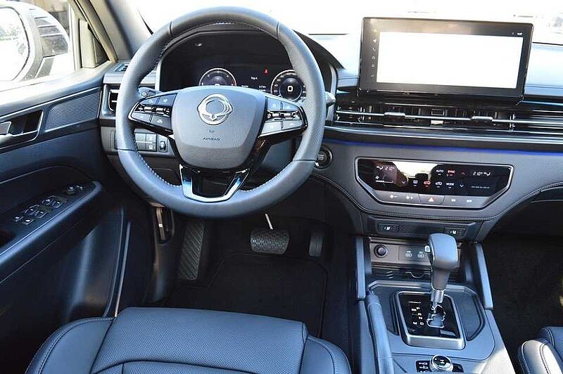 KGM Musso Grand 2.2 e-XDi Khan 6/AT AWD *limitiert+Voll*