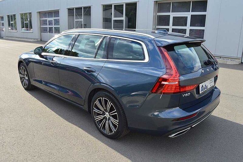 Volvo V60 D3 Geartronic Inscription *AHK+SH+LED+Leder*