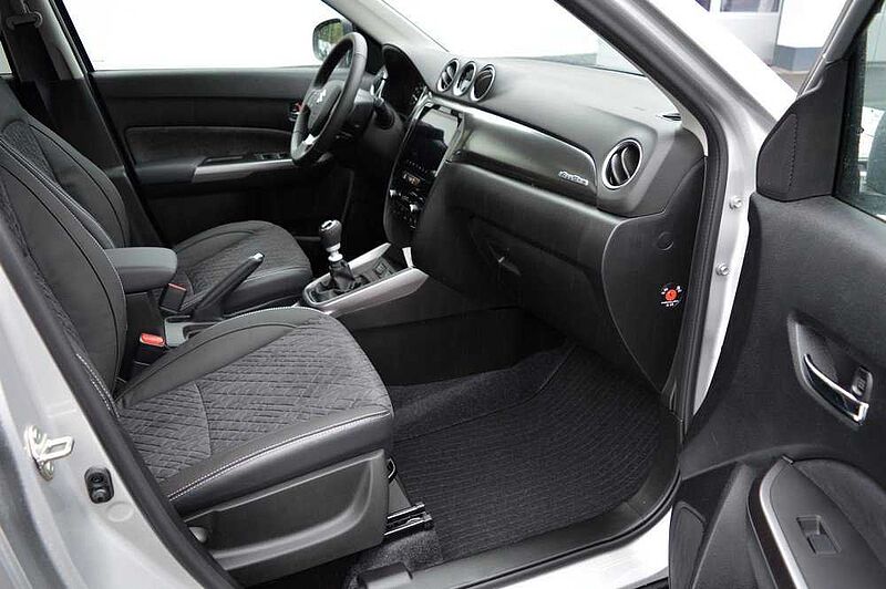 Suzuki Vitara 1.4 Comfort+ ALLGRIP Hybrid *Voll+Pano*