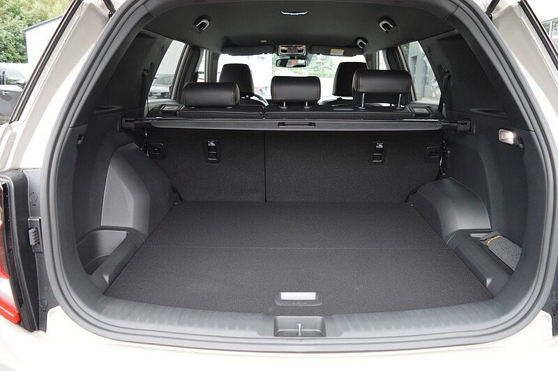 KGM Torres 1.5 Hybrid T-GDi-HEV Essential 6/AT *Leder*