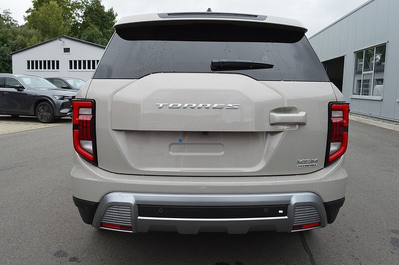 KGM Torres 1.5 Hybrid T-GDi-HEV Essential 6/AT *Leder*