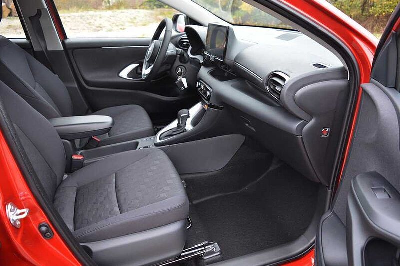 Mazda 2 Hybrid 1.5 VVT-i CVT Centre-Line *SH+Cam+DAB*