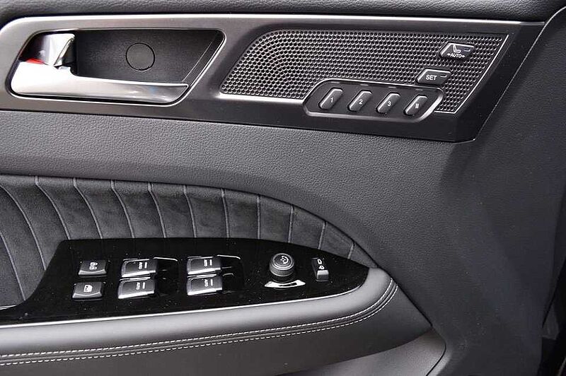 KGM Rexton 2.2 e-XDi Lux 8/AT AWD *360+Sperre+LED+ACC+SD*