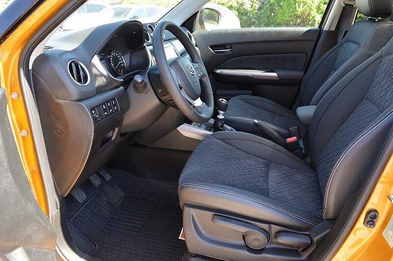 Suzuki Vitara 1.4 Comfort+ ALLGRIP Hybrid *Voll+Pano*