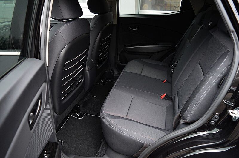 KGM Tivoli 1.5 T-GDI Nomad 6/MT *Cam+PDC+DAB+SH+Navi+LDWS*