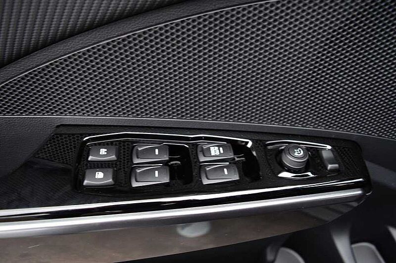 KGM Tivoli 1.5 T-GDI Nomad 6/MT *Cam+PDC+DAB+SH+Navi+LDWS*