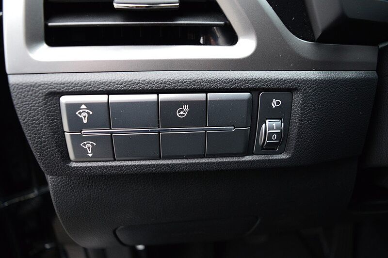 KGM Korando 1.5 T-GDI Nomad 6/MT *Cam+PDC+DAB+SH+Heizung*