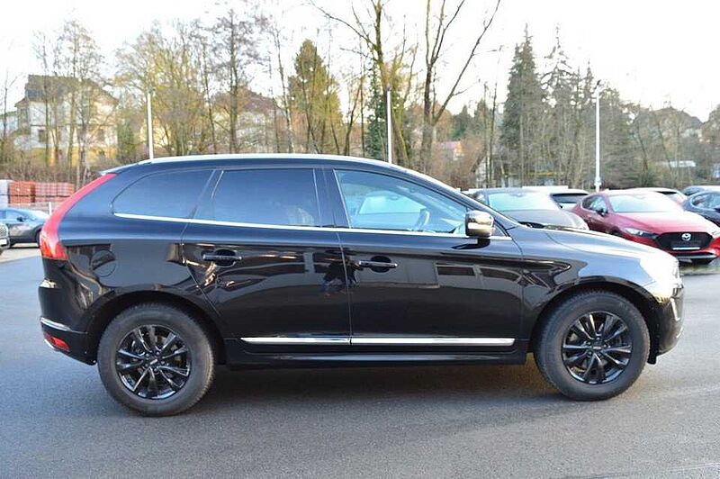 Volvo XC60 D4 Geartronic Summum *Pano+WR Alu+Leder+AHK*