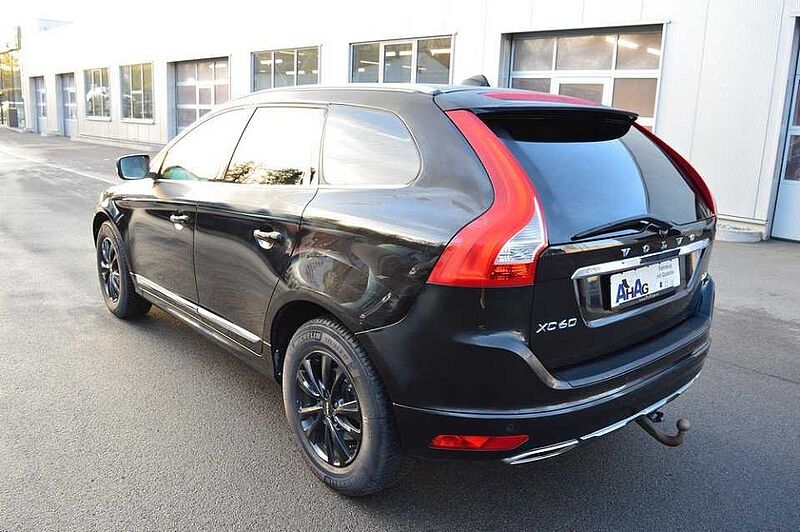 Volvo XC60 D4 Geartronic Summum *Pano+WR Alu+Leder+AHK*