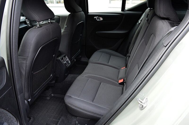 Volvo XC40 P8 AWD Recharge Twin Plus *Standh. +AHK+LED*