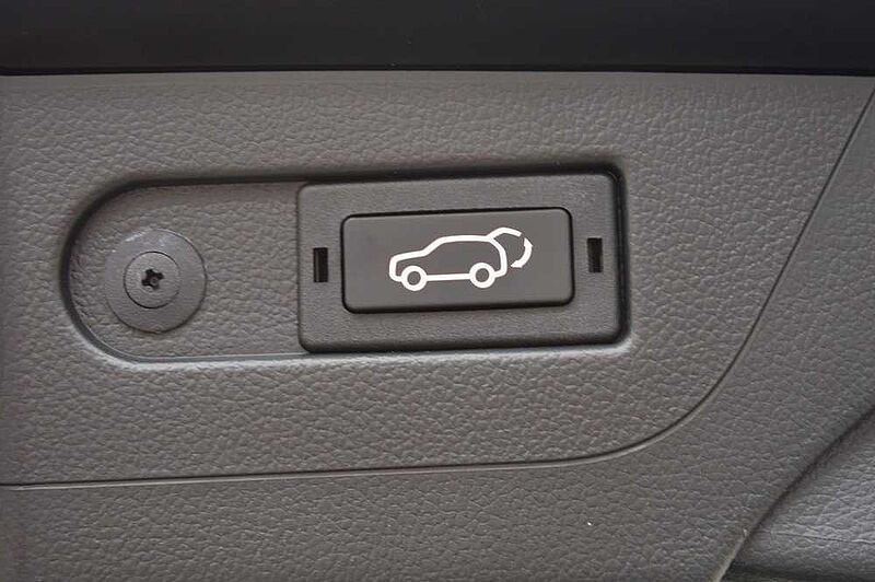 KGM Rexton 2.2 e-XDi Lux 8/AT AWD *360+Sperre+LED+ACC+SD*