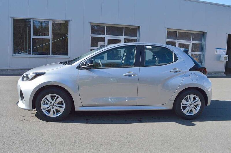 Mazda 2 Hybrid 1.5 VVT-i CVT Centre-Line *SH+Cam+DAB*