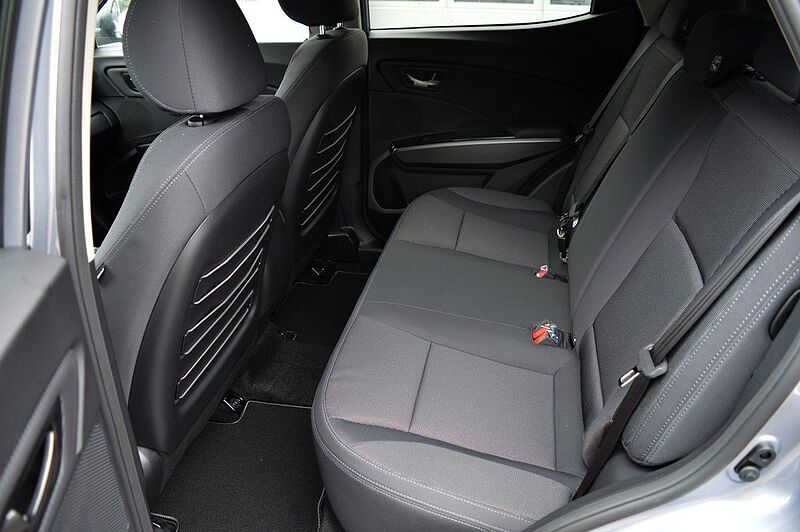 KGM Tivoli 1.5 T-GDI Essential 6/MT *Cam+PDC+DAB+SH+Navi+LDWS*