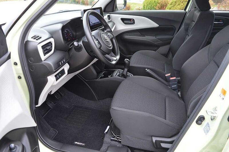 Suzuki Swift 1.2 Club Hybrid *Navi+LED+ACC*