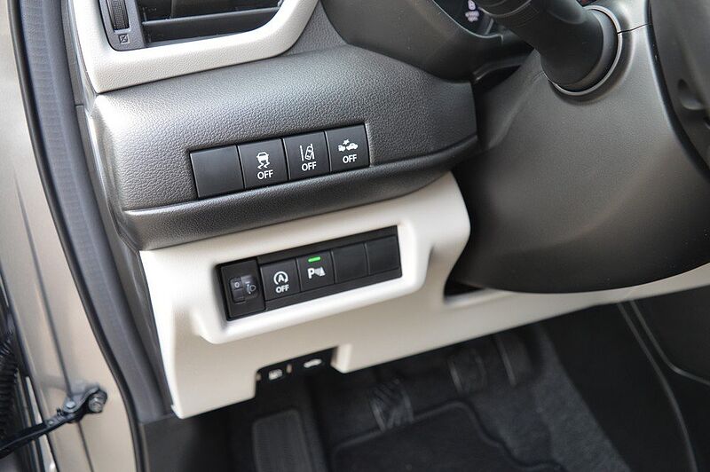 Suzuki Swift 1.2 Club Hybrid *Navi+LED+ACC*