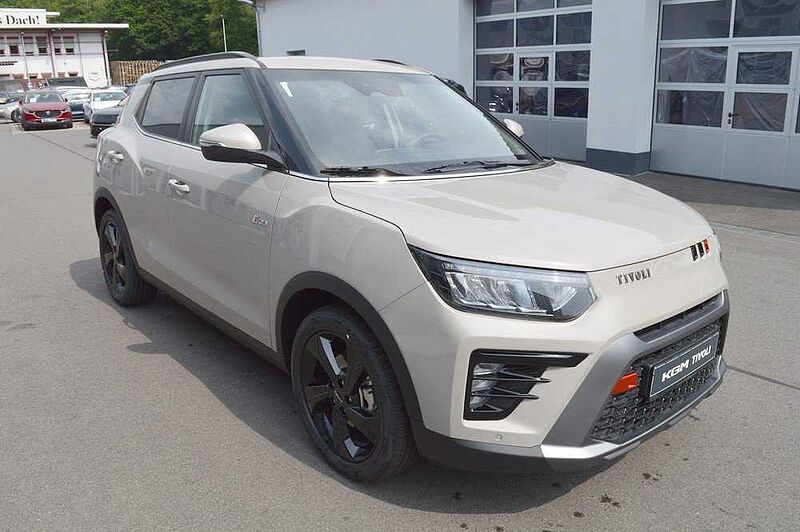 KGM Tivoli 1.5 T-GDI Nomad+ 6/AT *LED+Leder+2xPDC+Cam+SH*
