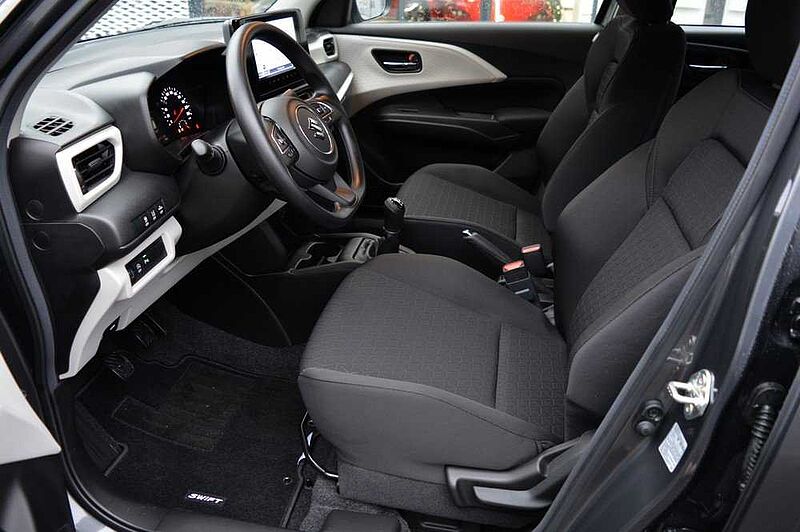 Suzuki Swift 1.2 Club Hybrid *Navi+LED+ACC*
