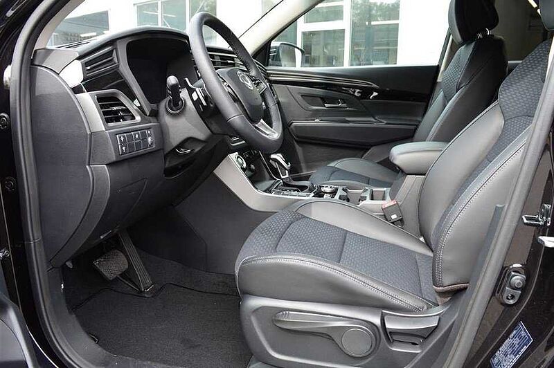 KGM Korando 1.5 T-GDI Nomad+ 6/AT *Leder+LED+CAM*