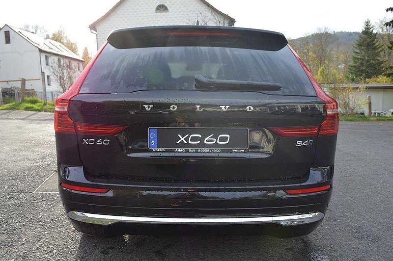 Volvo XC60 B4 AWD Geartronic Inscription Mild-Hybrid *7 Pakete+Harman*